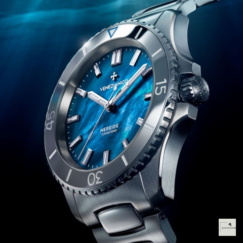VENEZIANICO: Tungsteno 39 Mother of Pearl (blue)