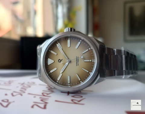 RZE Resolute Desert Tan (bransoleta)