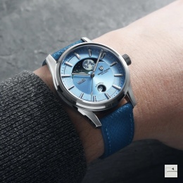 NORDIC MARINE INSTRUMENTS: LUNØR Sky Blue (komplet z paskiem skórzanym)