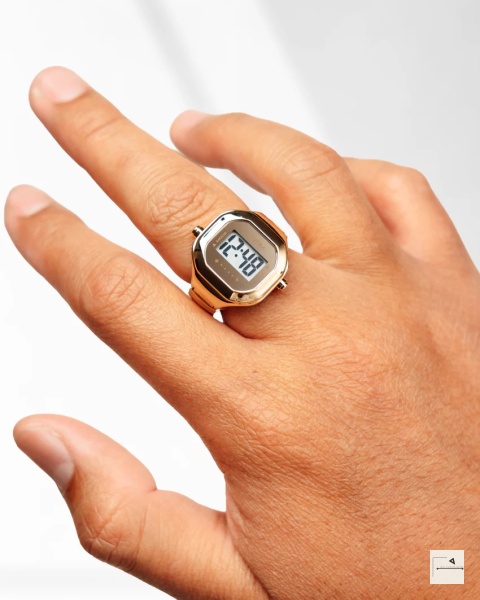 Vostra Vesta – Blind Box (losowy ring-watch z kolekcji Astral Forces)