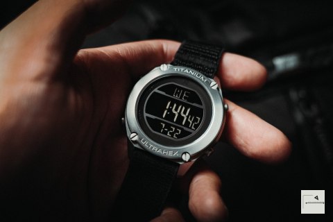RZE: UTD-8000-BB (zestaw z dwoma paskami)