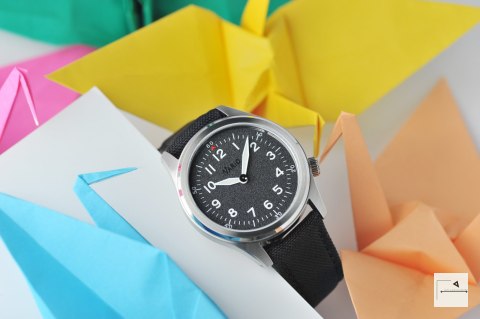 Vario 1945 A-11S Solar Quartz Raven Black Field Watch 40 mm