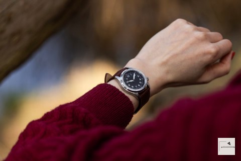 Vario 1945 A-11S Solar Quartz Raven Black Field Watch 40 mm